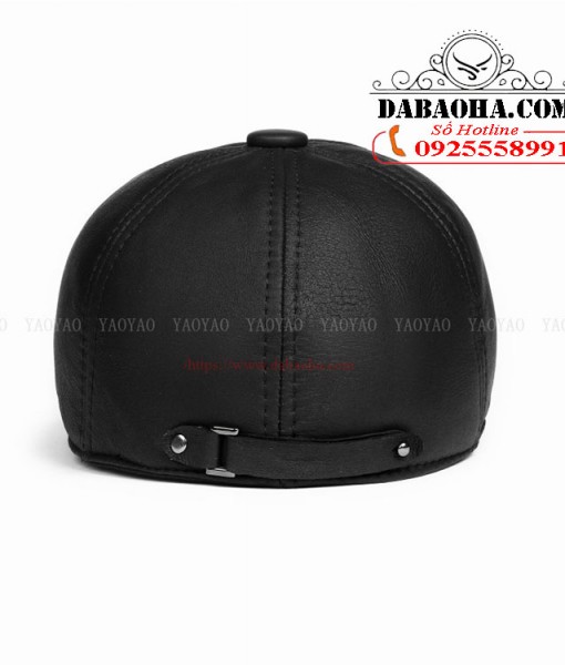 Phía sau của chiếc mũ beret